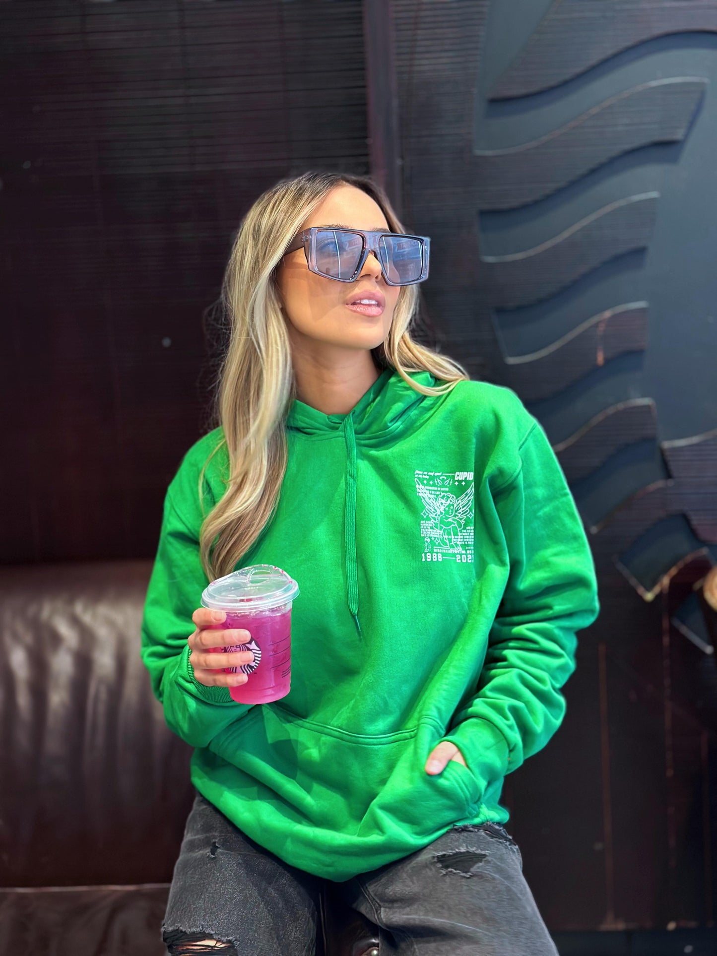 Polerón Verde Oversize Cupido - Comodidad Urbana