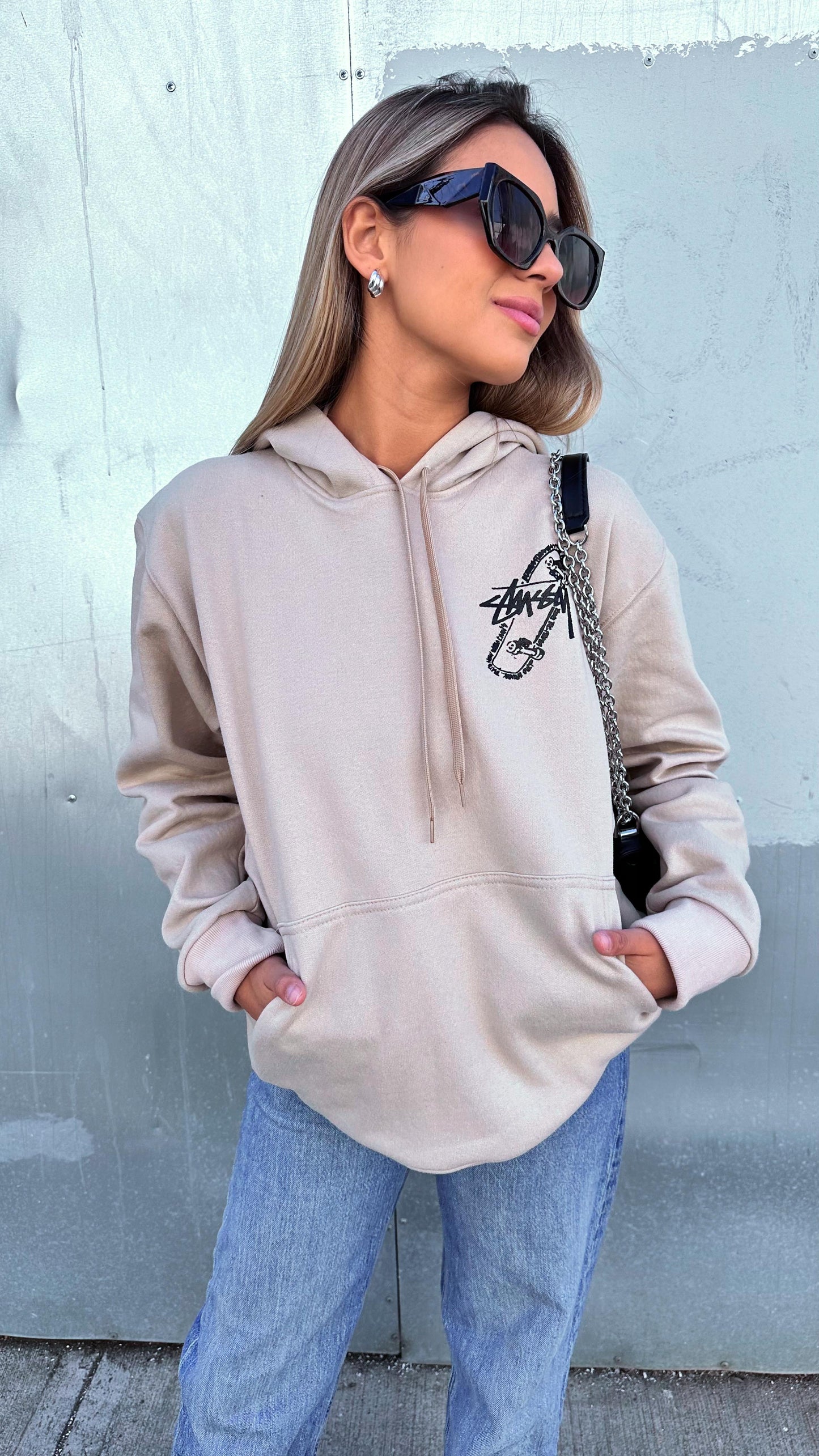 Polerón Oversize "Stussy" Patineta Blanco Invierno