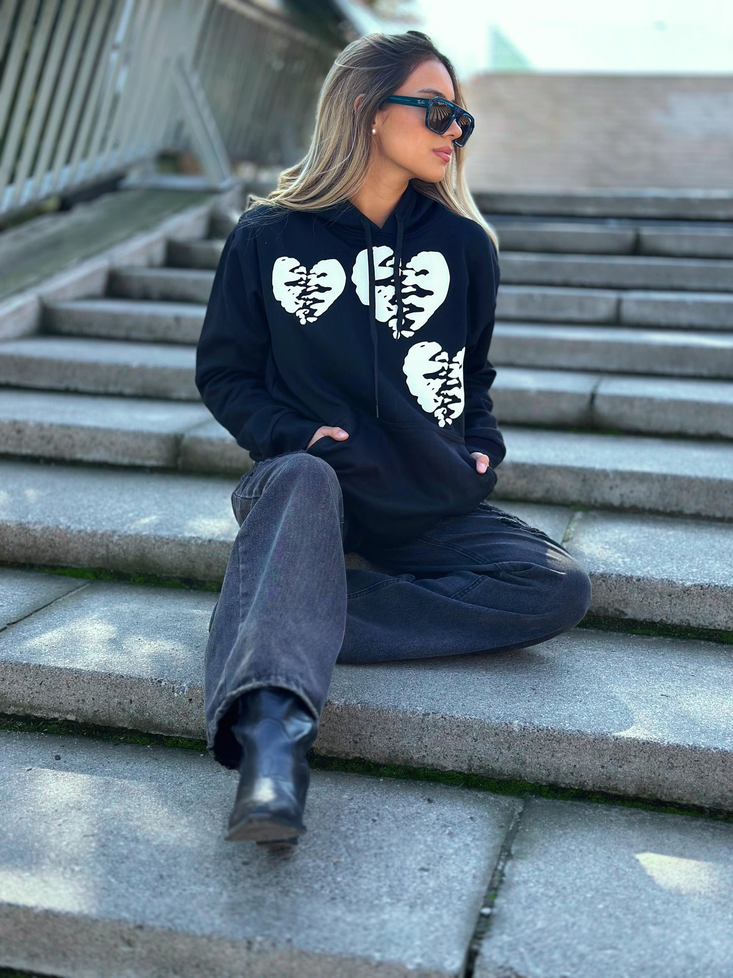 Poleron Oversize Corazon Negro